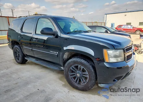 2007 Chevrolet Tahoe C1500 z USA, uszkodzony, nr VIN 1GNEC130X7R162519